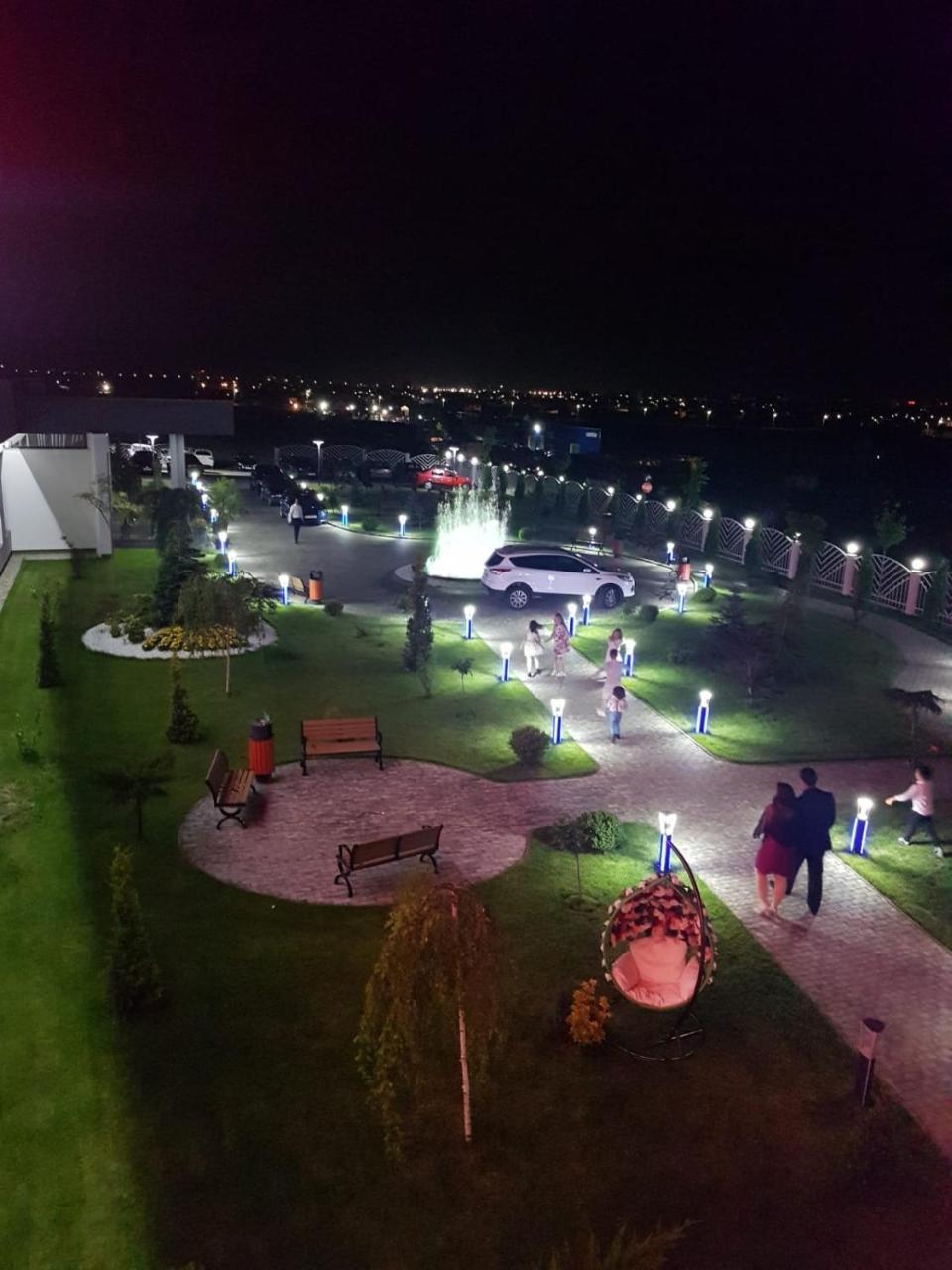 Отель Meliss Events Крайова Экстерьер фото